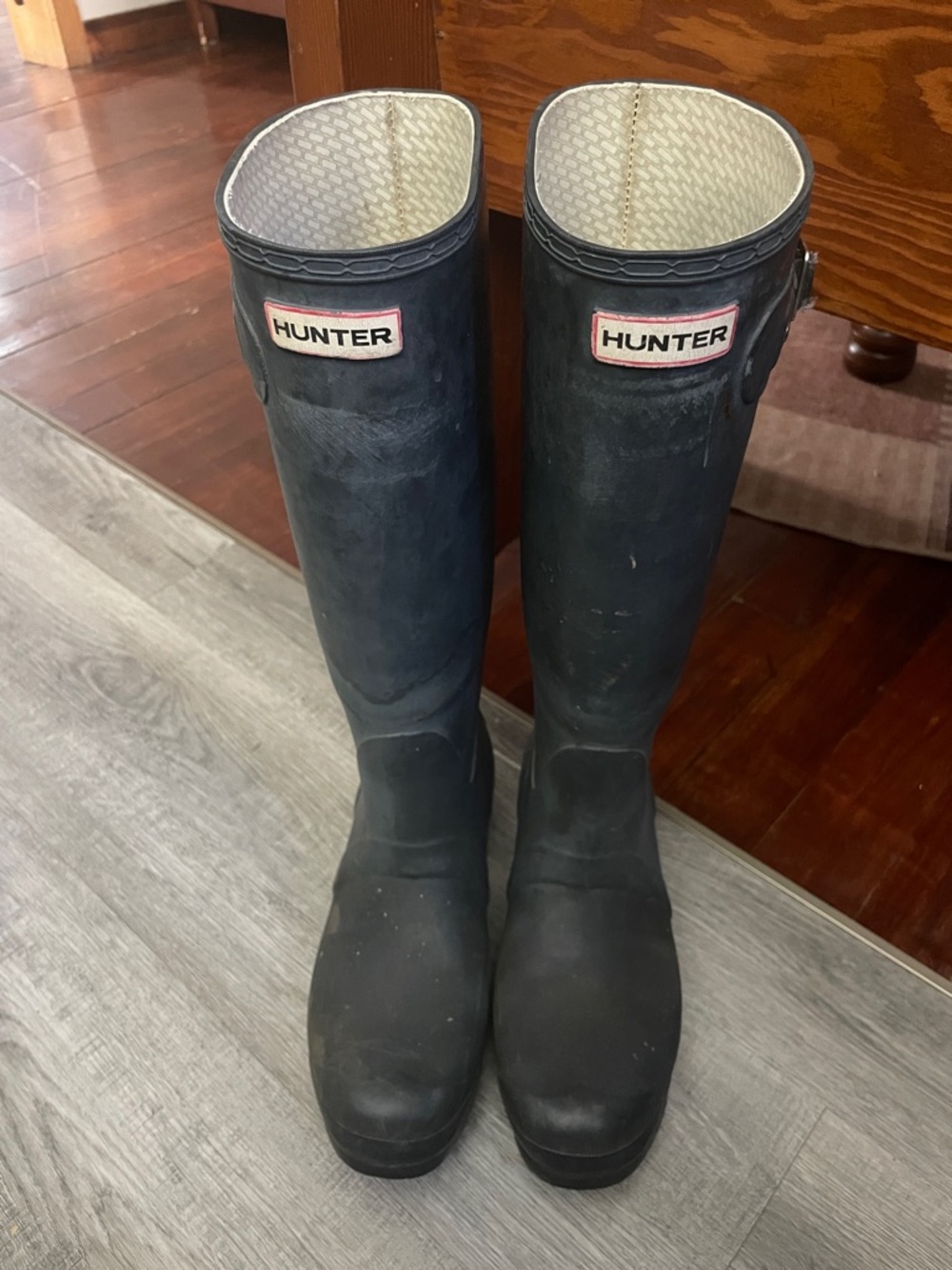 Hunter Navy Tall Rubber Rain Boots with White Lining